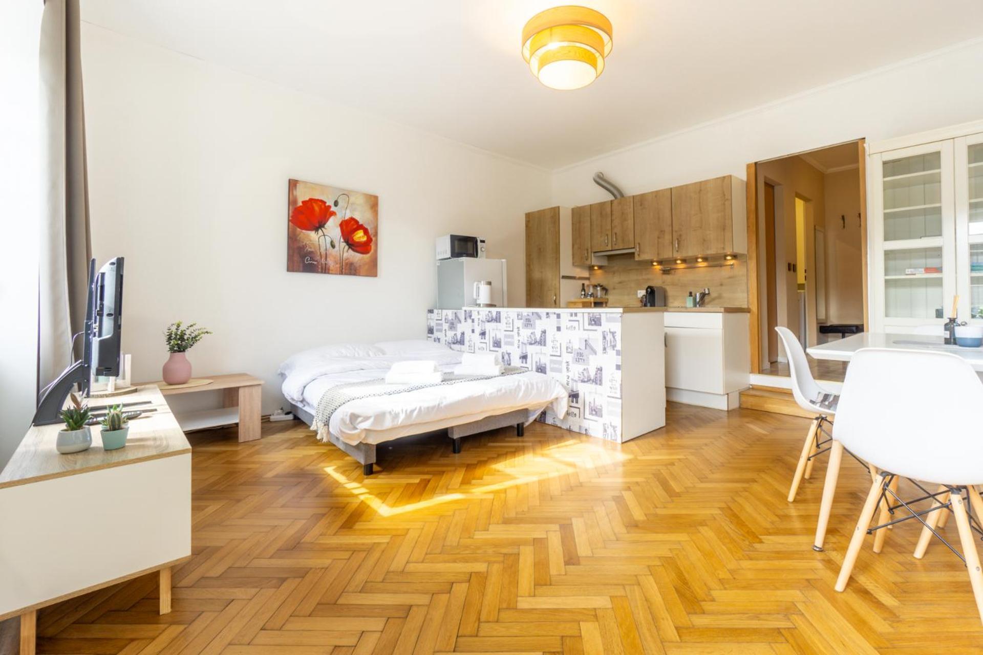 Next To Stadion, Near To Lainzer Tiergarten Vienna